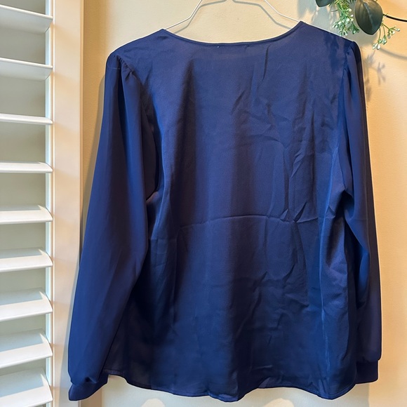 LUSH Blouse NWT - Picture 8 of 9